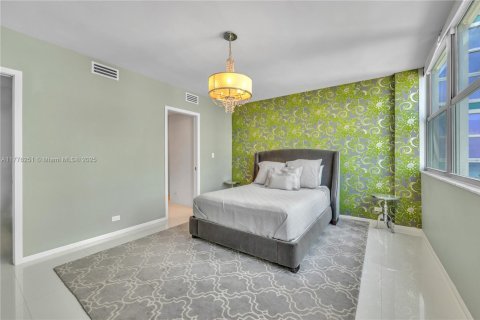 Condominio en venta en Miami Beach, Florida, 2 dormitorios, 94.67 m2 № 1698186 - foto 12