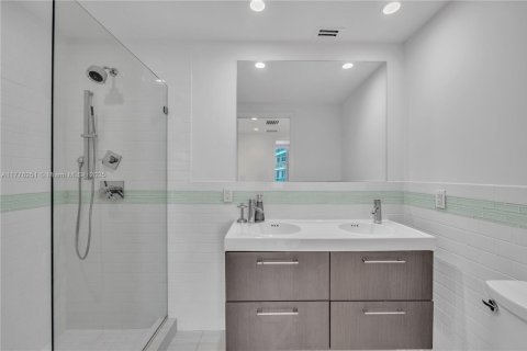 Condominio en venta en Miami Beach, Florida, 2 dormitorios, 94.67 m2 № 1698186 - foto 17