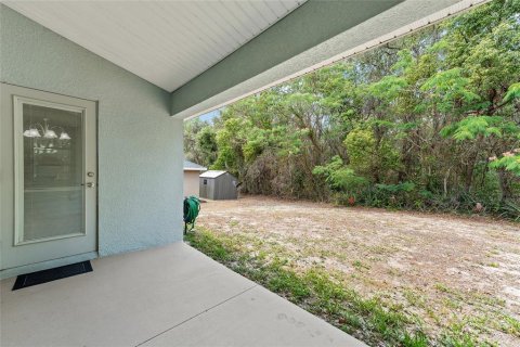 House in Fruitland Park, Florida 3 bedrooms, 140.93 sq.m. № 1657704 - photo 8
