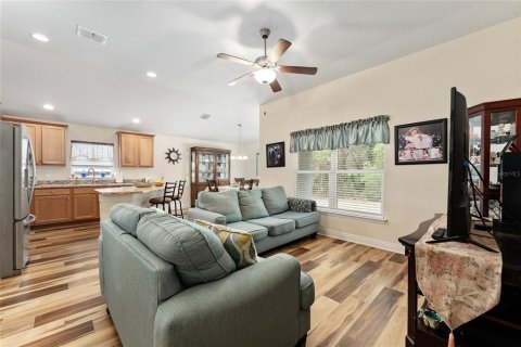 House in Fruitland Park, Florida 3 bedrooms, 140.93 sq.m. № 1657704 - photo 14