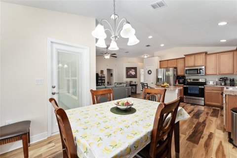 House in Fruitland Park, Florida 3 bedrooms, 140.93 sq.m. № 1657704 - photo 23