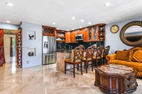 Купить кондоминиум в Дирфилд-Бич, Флорида 1 спальня, 65.03м2, № 1702494 - фото 1