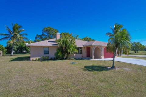 Villa ou maison à vendre à Port St. Lucie, Floride: 2 chambres, 143.72 m2 № 2265782 - photo 2