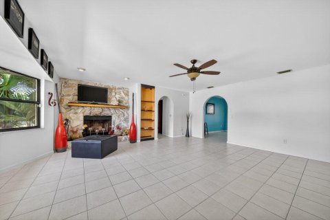 Villa ou maison à vendre à Port St. Lucie, Floride: 2 chambres, 143.72 m2 № 2265782 - photo 8
