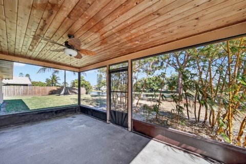Villa ou maison à vendre à Port St. Lucie, Floride: 2 chambres, 143.72 m2 № 2265782 - photo 17