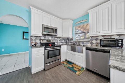 Villa ou maison à vendre à Port St. Lucie, Floride: 2 chambres, 143.72 m2 № 2265782 - photo 5