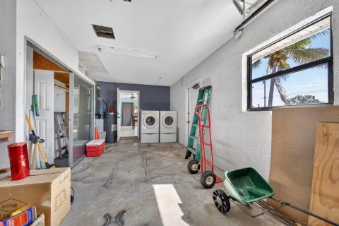 Villa ou maison à vendre à Port St. Lucie, Floride: 2 chambres, 143.72 m2 № 2265782 - photo 16