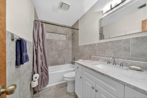 Villa ou maison à vendre à Port St. Lucie, Floride: 2 chambres, 143.72 m2 № 2265782 - photo 15
