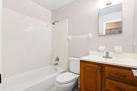 Condominio en venta en Gainesville, Florida, 2 dormitorios, 83.61 m2 № 1510792 - foto 15