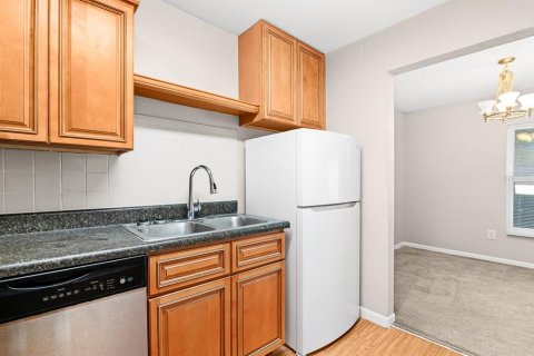 Condominio en venta en Gainesville, Florida, 2 dormitorios, 83.61 m2 № 1510792 - foto 6