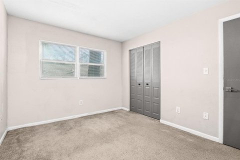 Condominio en venta en Gainesville, Florida, 2 dormitorios, 83.61 m2 № 1510792 - foto 11