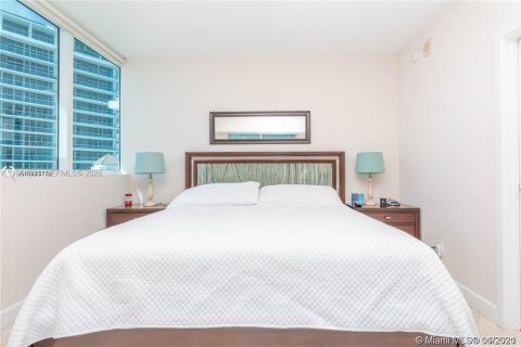 Condo in Miami Beach, Florida, 3 bedrooms № 2062627 - photo 6