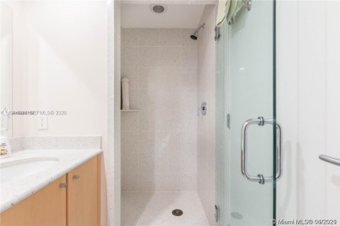 Condo in Miami Beach, Florida, 3 bedrooms № 2062627 - photo 10