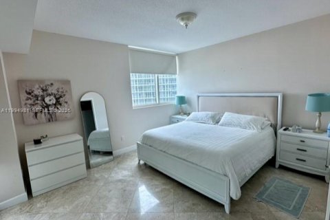 Condo in Miami Beach, Florida, 3 bedrooms № 2062627 - photo 7