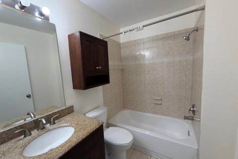 Villa ou maison à louer à Boynton Beach, Floride: 3 chambres, 128.76 m2 № 2254537 - photo 25