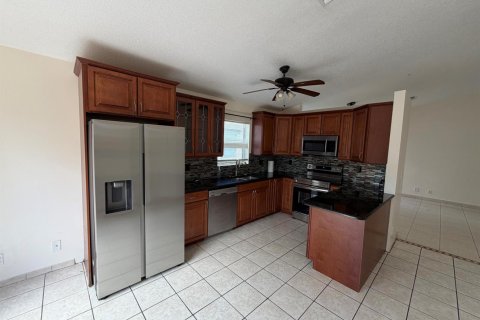 Villa ou maison à louer à Boynton Beach, Floride: 3 chambres, 128.76 m2 № 2254537 - photo 29