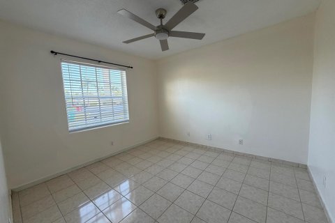 Villa ou maison à louer à Boynton Beach, Floride: 3 chambres, 128.76 m2 № 2254537 - photo 24