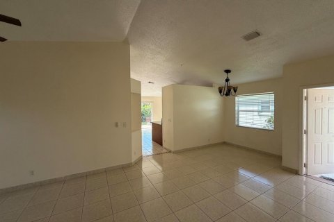 Villa ou maison à louer à Boynton Beach, Floride: 3 chambres, 128.76 m2 № 2254537 - photo 21