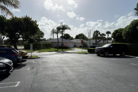 Villa ou maison à louer à Boynton Beach, Floride: 3 chambres, 128.76 m2 № 2254537 - photo 8