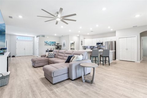 Casa en venta en Mulberry, Florida, 5 dormitorios, 235.04 m2 № 1757914 - foto 6