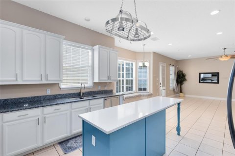 Casa en venta en Orlando, Florida, 5 dormitorios, 331.29 m2 № 1900336 - foto 12