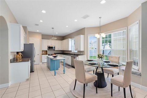 Casa en venta en Orlando, Florida, 5 dormitorios, 331.29 m2 № 1900336 - foto 14