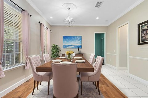 Casa en venta en Orlando, Florida, 5 dormitorios, 331.29 m2 № 1900336 - foto 7
