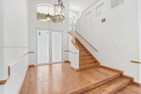 Casa en venta en Pembroke Pines, Florida, 6 dormitorios, 442.77 m2 № 1868778 - foto 6