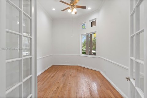 Casa en venta en Pembroke Pines, Florida, 6 dormitorios, 442.77 m2 № 1868778 - foto 27