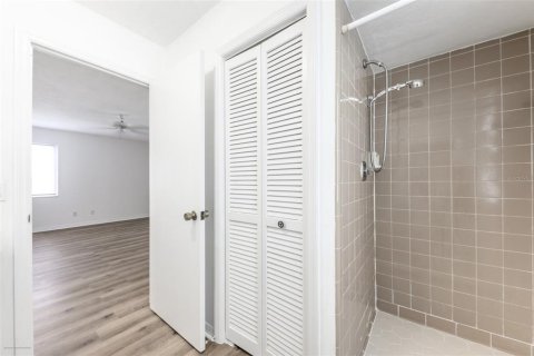 Condominio en alquiler en Port Charlotte, Florida, 2 dormitorios, 97.18 m2 № 1883757 - foto 25
