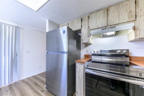 Condominio en alquiler en Port Charlotte, Florida, 2 dormitorios, 97.18 m2 № 1883757 - foto 13