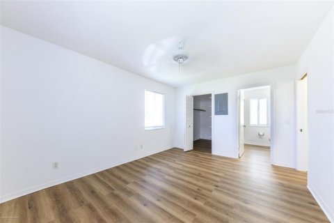 Condominio en alquiler en Port Charlotte, Florida, 2 dormitorios, 97.18 m2 № 1883757 - foto 20