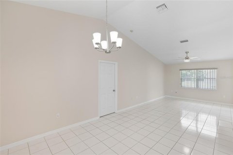 House in Lake Placid, Florida 3 bedrooms, 198.25 sq.m. № 1902403 - photo 11
