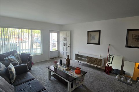 Condo in Clearwater, Florida, 2 bedrooms № 2122819 - photo 5
