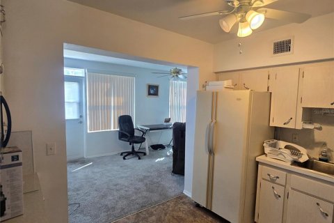 Condo in Clearwater, Florida, 2 bedrooms № 2122819 - photo 7