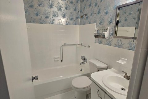 Condo in Clearwater, Florida, 2 bedrooms № 2122819 - photo 14