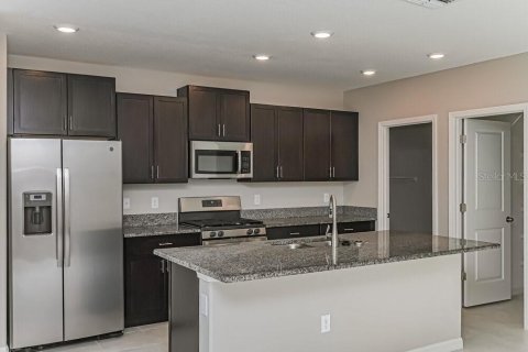 Casa en alquiler en Apollo Beach, Florida, 5 dormitorios, 224.36 m2 № 1902763 - foto 7