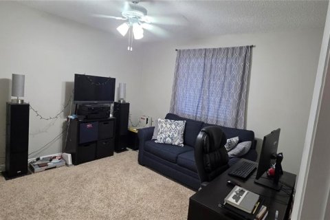Condo in Zephyrhills, Florida, 2 bedrooms  № 2149054 - photo 20