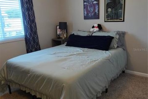 Condo in Zephyrhills, Florida, 2 bedrooms  № 2149054 - photo 12