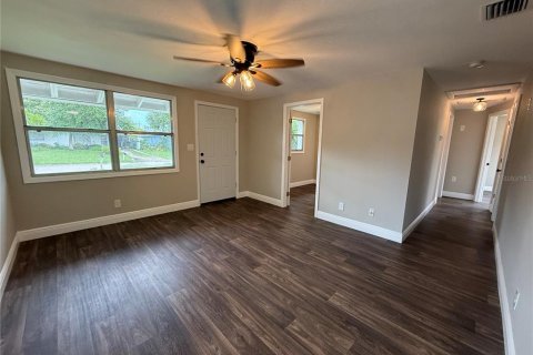 Villa ou maison à louer à Largo, Floride: 3 chambres, 78.04 m2 № 2433677 - photo 13