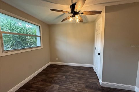 Villa ou maison à louer à Largo, Floride: 3 chambres, 78.04 m2 № 2433677 - photo 14