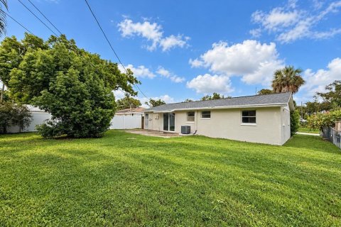Villa ou maison à louer à Largo, Floride: 3 chambres, 78.04 m2 № 2433677 - photo 20