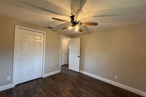 Villa ou maison à louer à Largo, Floride: 3 chambres, 78.04 m2 № 2433677 - photo 5