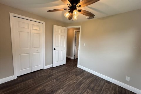 Villa ou maison à louer à Largo, Floride: 3 chambres, 78.04 m2 № 2433677 - photo 9