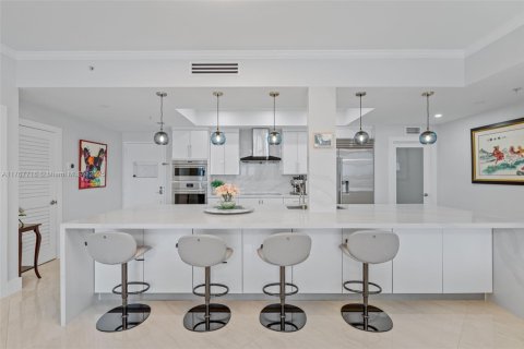 Copropriété à vendre à Aventura, Floride: 2 chambres, 164.62 m2 № 1945770 - photo 12