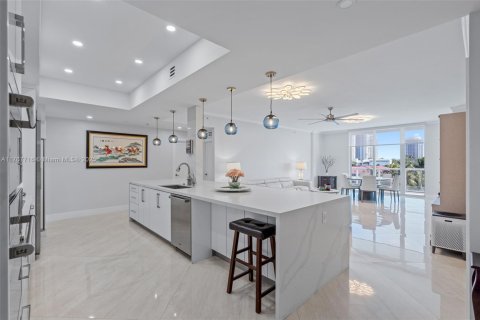 Copropriété à vendre à Aventura, Floride: 2 chambres, 164.62 m2 № 1945770 - photo 7