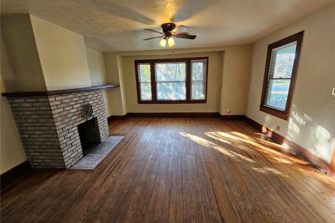 House in DeLand, Florida 4 bedrooms, 134.34 sq.m. № 1525881 - photo 14