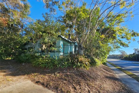 House in DeLand, Florida 4 bedrooms, 134.34 sq.m. № 1525881 - photo 1