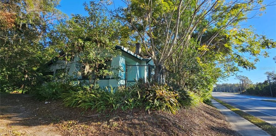 House in DeLand, Florida 4 bedrooms, 134.34 sq.m. № 1525881
