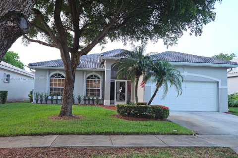 House in Homestead, Florida 3 bedrooms, 143.16 sq.m. № 2039155 - photo 3